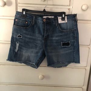 Lit jean shorts